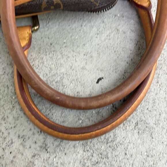 Louis Vuitton Manhattan bag - Picture 16 of 16